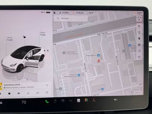 Used 2023 Tesla Model 3 Standard Range RWD image 21