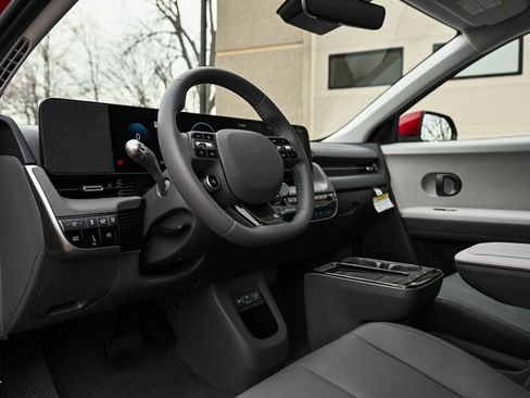 New 2026 Hyundai Ioniq 5 SEL image 18