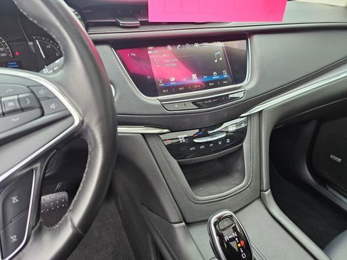 Used 2019 Cadillac XT5 Luxury image 21
