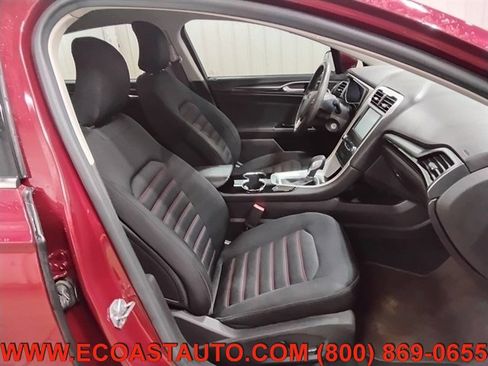 Used 2015 Ford Fusion SE FWD image 14