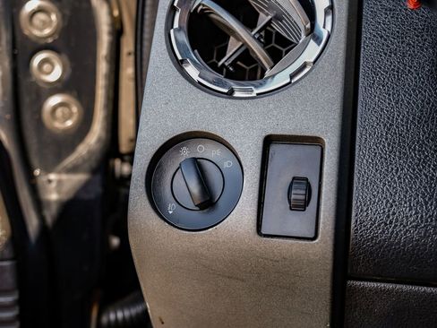 Used 2009 Ford F250 Lariat image 32