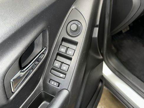 Certified 2022 Chevrolet Trax LT w/ Driver Confidence Package image 8