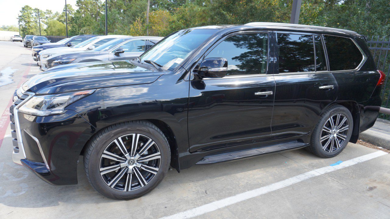 Used 2021 Lexus LX 570 4WD w/ Luxury Package image 5