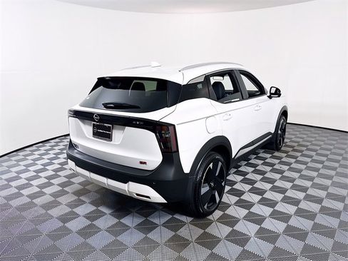 Certified 2025 Nissan Kicks SR image 23