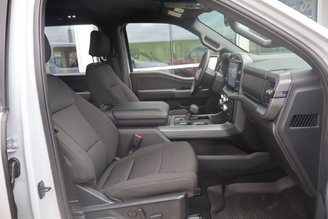 Used 2025 Ford F150 XLT w/ Equipment Group 302A MID AWD/4WD image 39