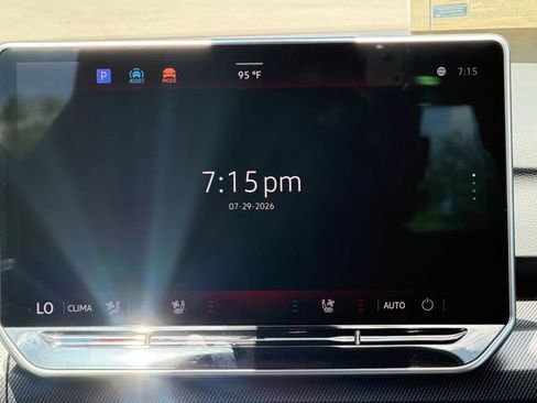 New 2026 Volkswagen GTI SE FWD image 17