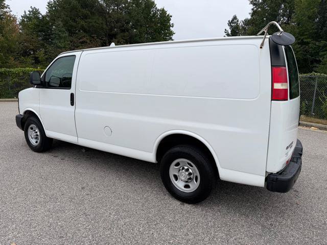 Used 2015 Chevrolet Express 2500 RWD image 6