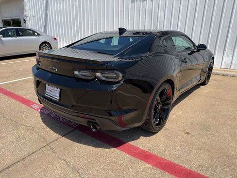 Used 2022 Chevrolet Camaro LT w/ Redline Edition RWD image 7