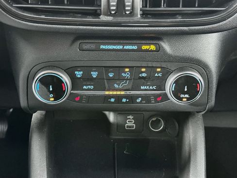 Used 2025 Ford Escape ST-Line Select AWD/4WD image 24