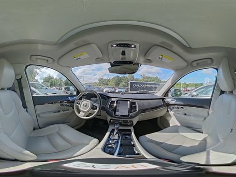 Used 2016 Volvo XC90 T6 Momentum w/ Momentum Plus Package AWD/4WD image 9