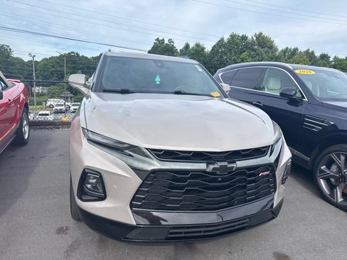 Used 2021 Chevrolet Blazer RS w/ Enhanced Convenience Package FWD image 4