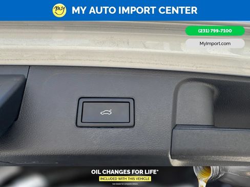 Used 2025 Volkswagen Atlas SEL Premium R-Line AWD/4WD image 29
