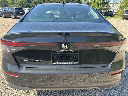 Used 2025 Honda Accord LX image 5