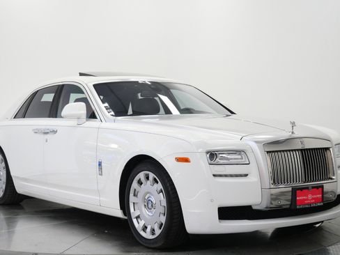 Used 2014 Rolls-Royce Ghost RWD image 3