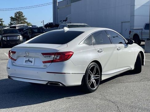 Used 2021 Honda Accord Touring image 3