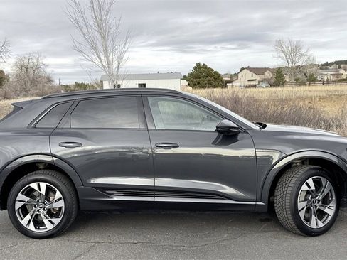 Used 2021 Audi e-tron Premium w/ Convenience Plus Package image 5