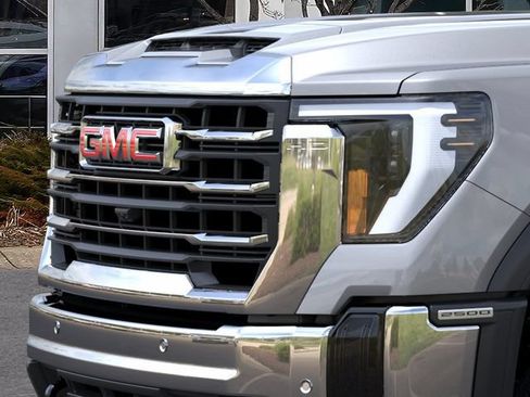 New 2026 GMC Sierra 2500 SLE w/ SLE Value Package; AWD/4WD image 13