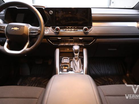 Used 2024 Chevrolet Colorado LT w/ LT Convenience Package image 13