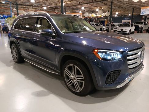 Certified 2024 Mercedes-Benz GLS 450 4MATIC image 7