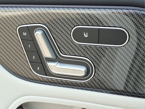 Certified 2023 Mercedes-Benz GLA 250 4MATIC image 22