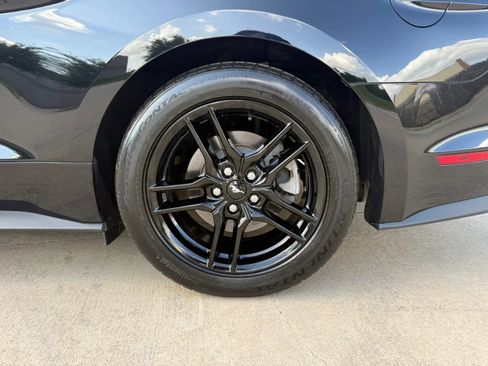 Used 2019 Ford Mustang Premium RWD image 15