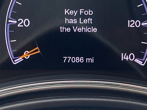 Used 2017 Jeep Grand Cherokee Limited w/ Luxury Group II image 17