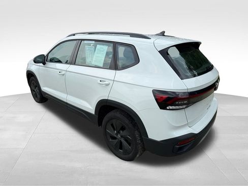 Used 2025 Volkswagen Taos S FWD image 4