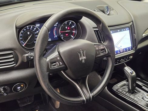 Certified 2022 Maserati Levante GT AWD/4WD image 36