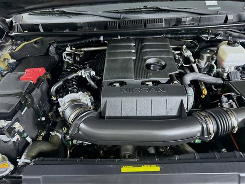 Used 2024 Nissan Frontier SV w/ Technology Package image 30