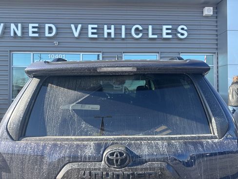 Used 2024 Toyota 4Runner TRD Off-Road Premium image 5
