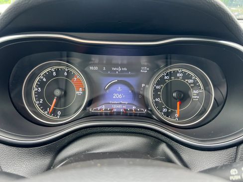 Used 2020 Jeep Cherokee Limited AWD/4WD image 17