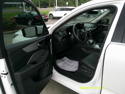 Used 2023 Acura MDX FWD w/ Technology Package image 8