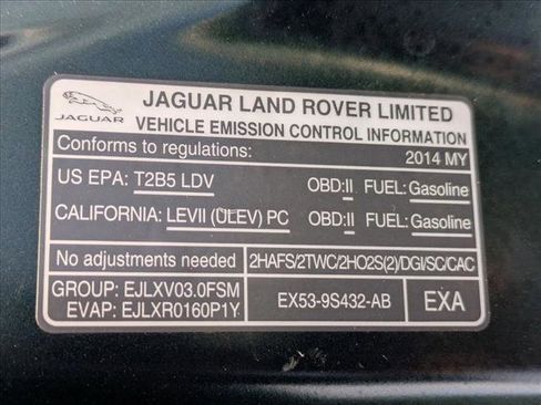 Used 2014 Jaguar F-TYPE V6 image 21