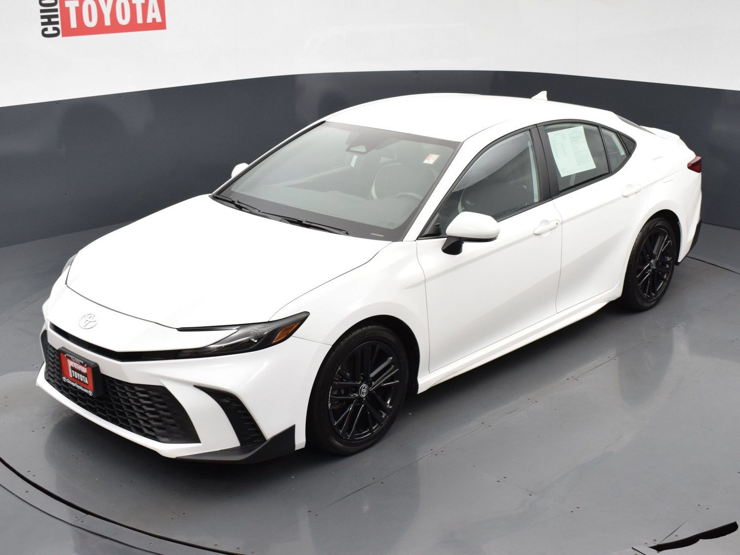 Used 2025 Toyota Camry SE FWD image 24