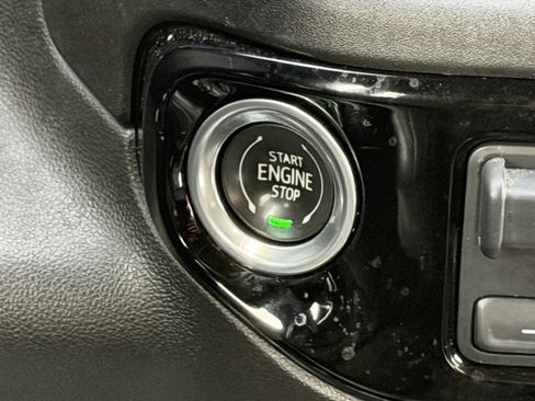 Used 2023 Chevrolet Silverado 1500 LTZ image 40