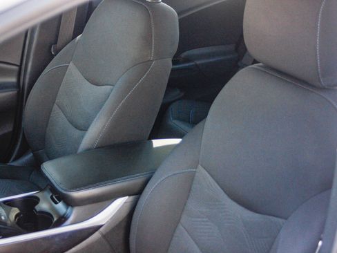 Used 2019 Chevrolet Volt LT image 23