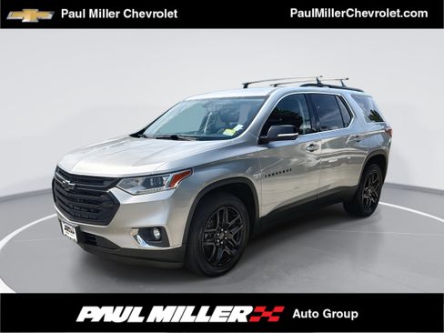 Certified 2019 Chevrolet Traverse LT w/ LPO, Blackout Package AWD/4WD image 1