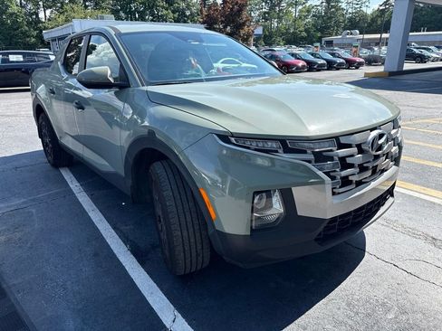 Used 2023 Hyundai Santa Cruz SEL FWD image 2