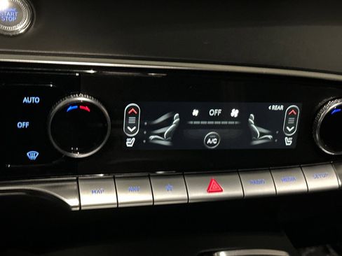 Used 2023 Genesis GV70 2.5T image 21