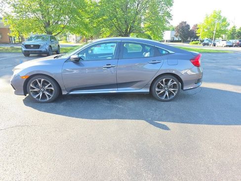 Used 2019 Honda Civic Sport image 4