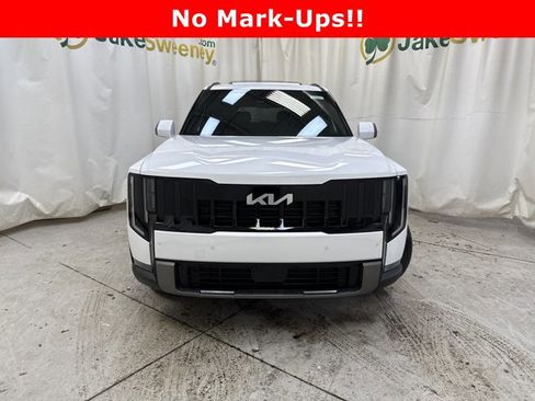 New 2027 Kia Telluride S image 3