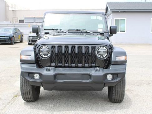 Used 2022 Jeep Wrangler Unlimited Sport AWD/4WD image 2