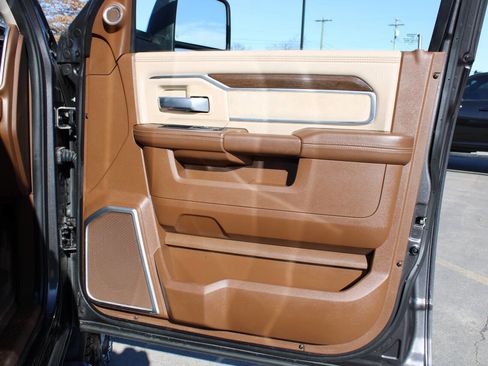 Used 2023 RAM 3500 Laramie image 49