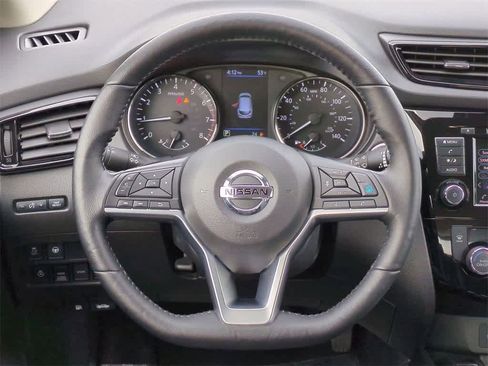 Used 2022 Nissan Rogue Sport SV w/ Technology Package image 22