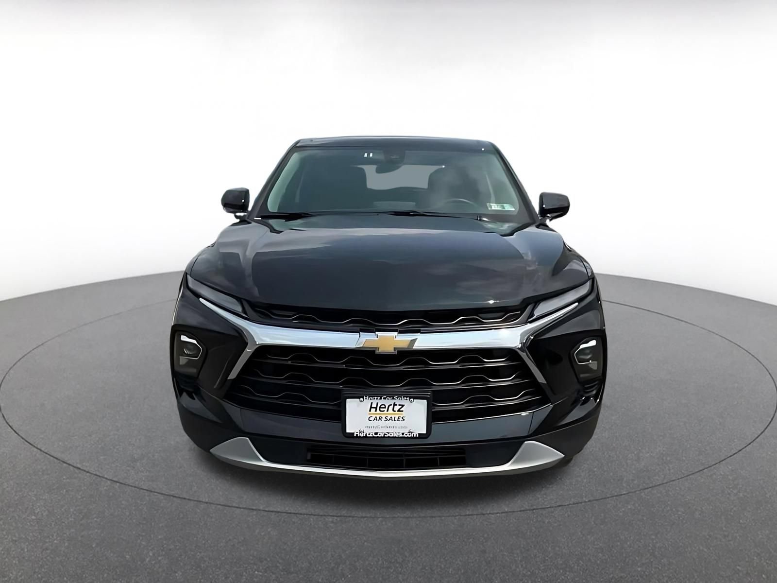 Used 2025 Chevrolet Blazer LT FWD image 4