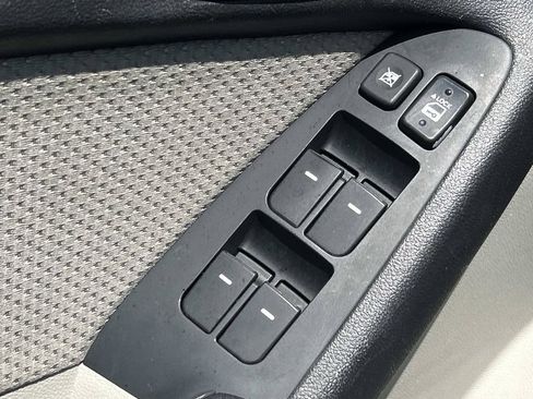 Used 2011 Kia Forte EX FWD image 16