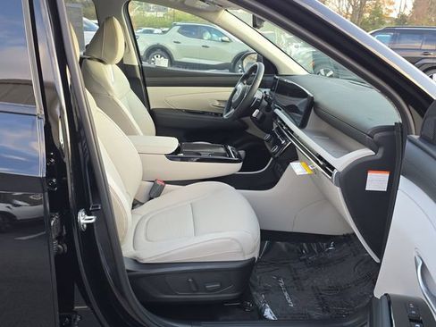 Used 2025 Hyundai Tucson Limited AWD/4WD image 24