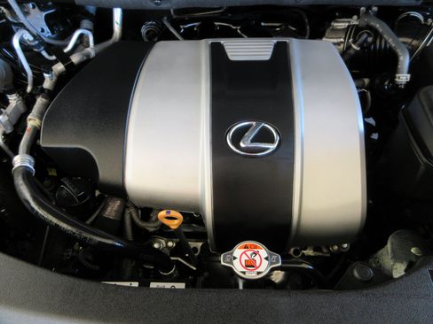 Used 2022 Lexus RX 350 AWD w/ 3500 lbs Tow Prep Package image 47