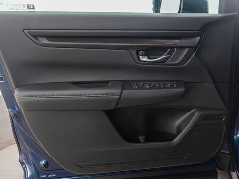 Used 2025 Honda CR-V EX image 20