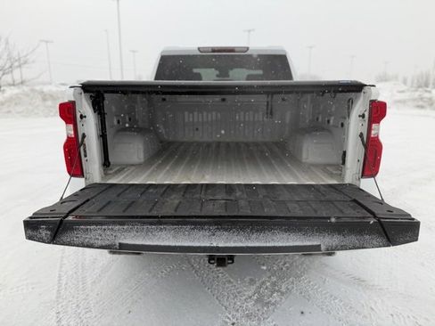 Used 2024 Chevrolet Silverado 1500 RST w/ Z71 Off-Road Package image 12